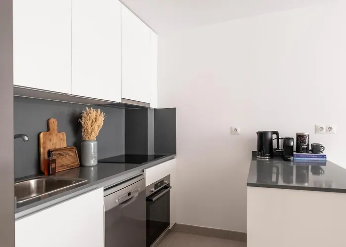 Célere, 200m From The Sea&4km From Golf Appartement