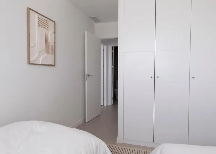 Apartment Celere, 200m From The Sea And 4km From Golf *