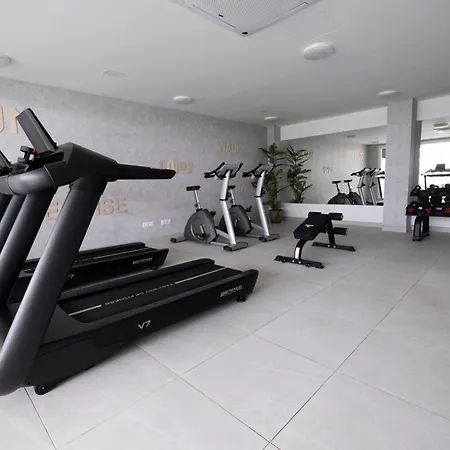 Lägenhet Celere, 200m From The Sea And 4km From Golf Estepona